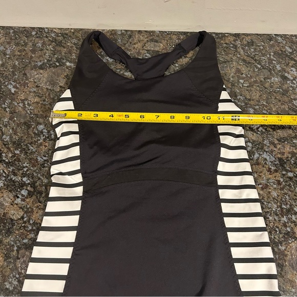 Athleta Ace Racer Back Tank Top Black White Stripes Tennis EUC XS - Picture 11 of 12